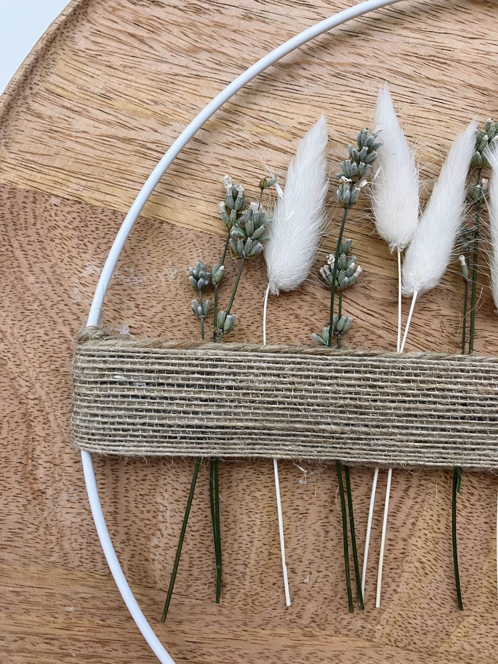 Wianek z białą lawendą Zapach spokoju - obrazek 2