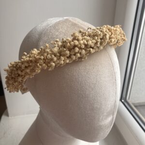 Wianek na głowę ze stabilizowanej gipsówki