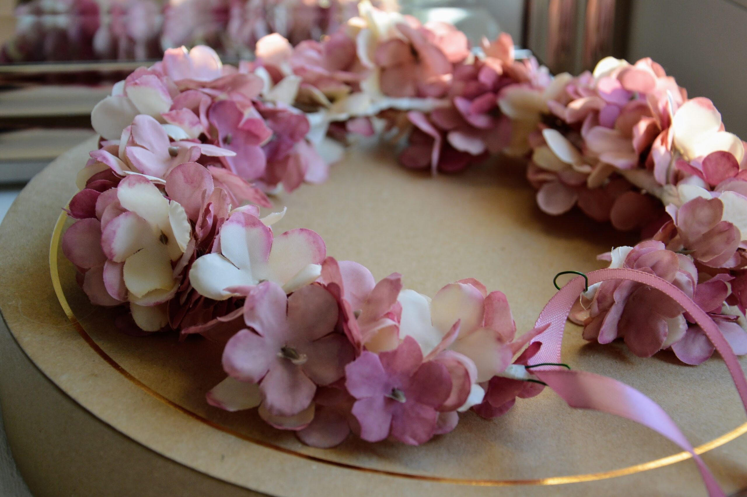 Wianek ślubny boho z kwiatów hortensji